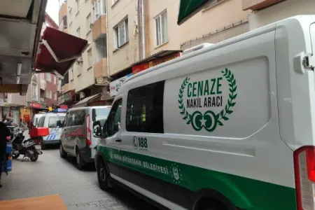 Qocalar evinə aparmaq istədikləri kişinin evindəki mənzərə - DƏHŞƏTƏ SALDI