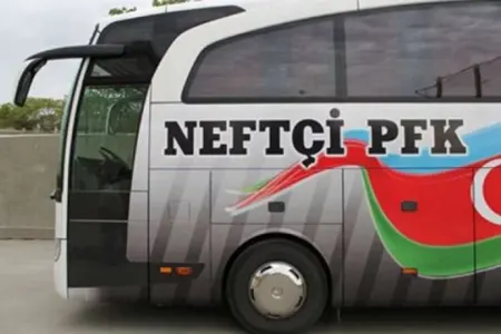 “Neftçi”nin avtobusu qəza keçirdi