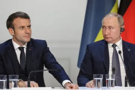 Putindən Makrona “taxtabiti” - MESAJI