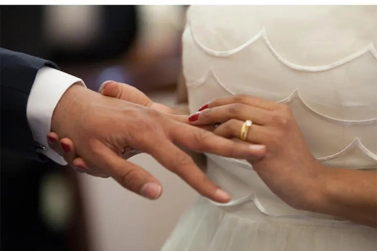 Bakıda toyda maraqlı anlar - Bəy və gəlini təəccübləndirən qonaq - VİDEO