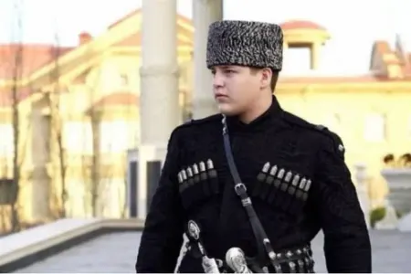 Kadırov 15 yaşlı oğluna yüksək vəzifə - verdi