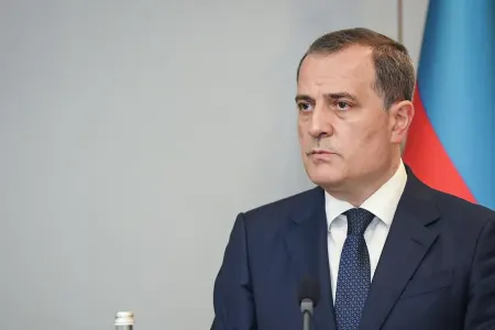 Ceyhun Bayramov Rumıniyaya yola düşüb