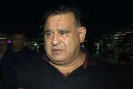 Tacir Şahmalıoğlu şəhid qardaşının övladını - AXTARIR