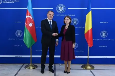 XİN başçılarının görüşü başa çatdı