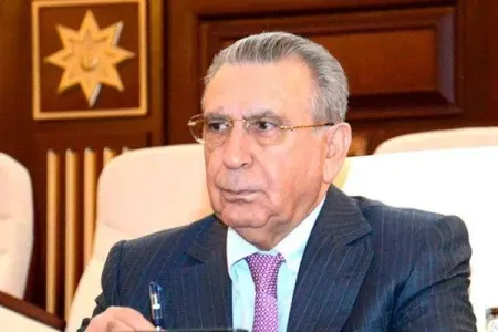 "Əhməd Vəliyev kimdir ki, mənimlə dost olsun?" - Ramiz Mehdiyev