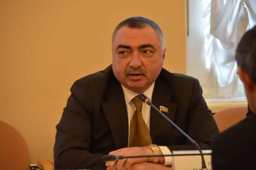 "Vallah, sərnişin gedişhaqqını 1 manat da verəcək" - Deputatdan qəribə TƏKLİF