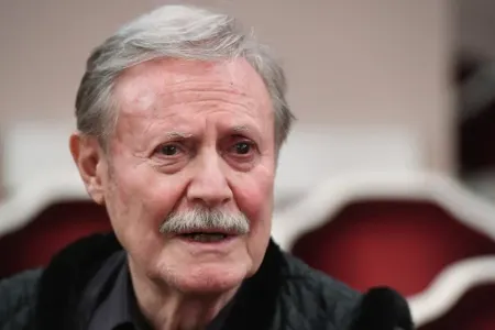 Tanınmış aktyor xəstəxanaya yerləşdirildi - RTV VİDEO