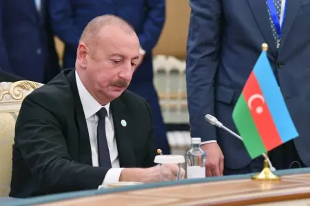 Daxili Qoşunların hərbi qulluqçularının aylıq vəzifə maaşları - ARTIRILDI