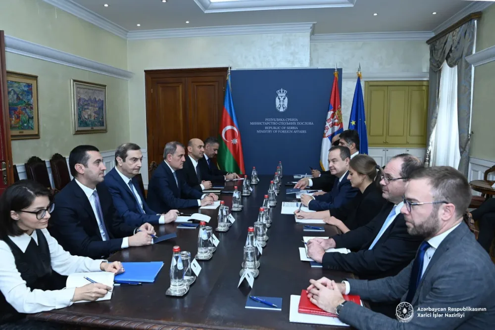 Ceyhun Bayramov Serbiya XİN rəhbəri ilə görüşdü