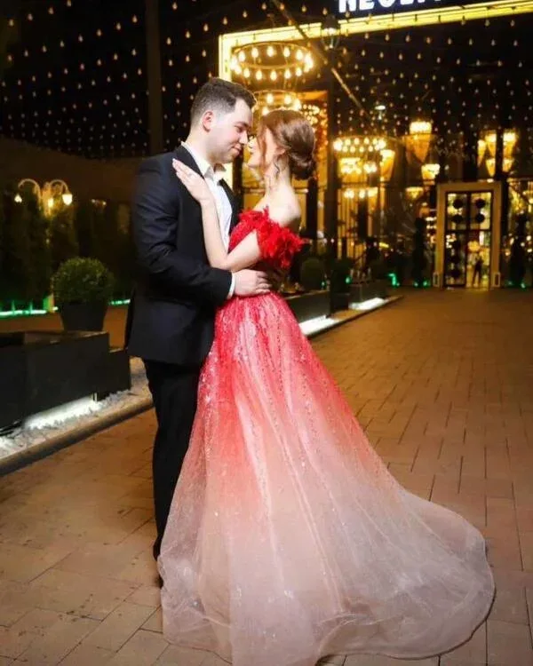 Vəfa Zeynalovanın qızı nişanlandı - İlk FOTO