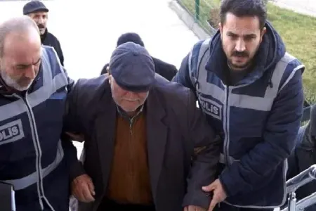 Azərbaycanda 85 yaşlı kişi uşağı BIÇAQLADI - TƏFƏRRÜAT - VİDEO