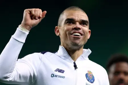 Pepe Çempionlar Liqasında qol vuran ən yaşlı futbolçu - OLDU