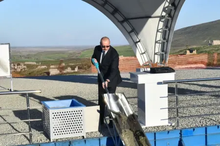 Prezident Qarğabazar kəndinin təməlini qoydu - YENİLƏNDİ