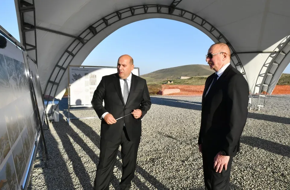 Prezident Qarğabazar kəndinin təməlini qoydu - YENİLƏNDİ