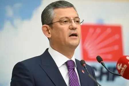 Özəl Kılıçdaroğludan vəzifəsini təhvil aldı