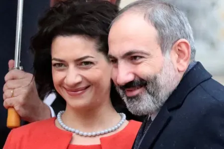 "Paşinyan Annanı da, itini də Parisə apardı..." - Qazaryan