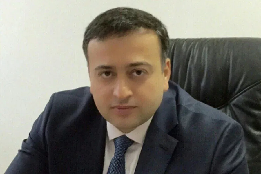 Azərbaycanlı nazir müavini RÜŞVƏTƏ GÖRƏ TUTULDU - FOTO / VİDEO