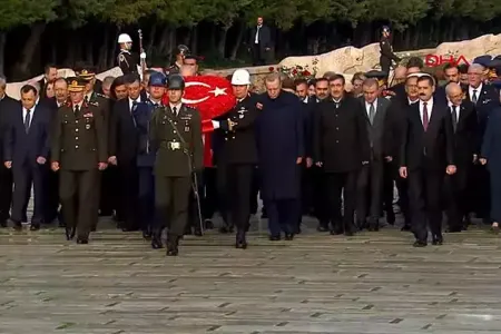Ərdoğan Atatürkün məzarını ziyarət edir - CANLI