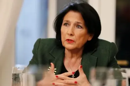 "Qabağımıza atılmış sümüyə çevirməməlidir" - Zurabişvilidən sərt SÖZLƏR