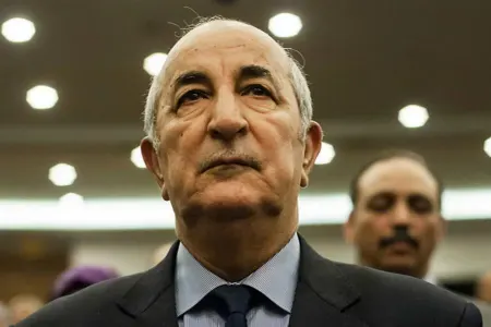 Əlcəzair prezidentindən baş nazirlə bağlı gözlənilməz - QƏRAR