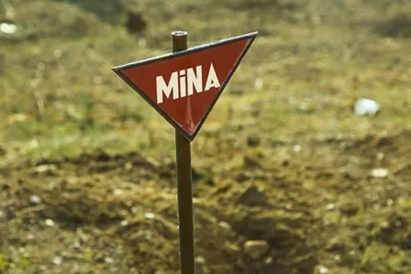 Gədəbəydə Ermənistanla həmsərhəd ərazidə yanğın zamanı mina partladı