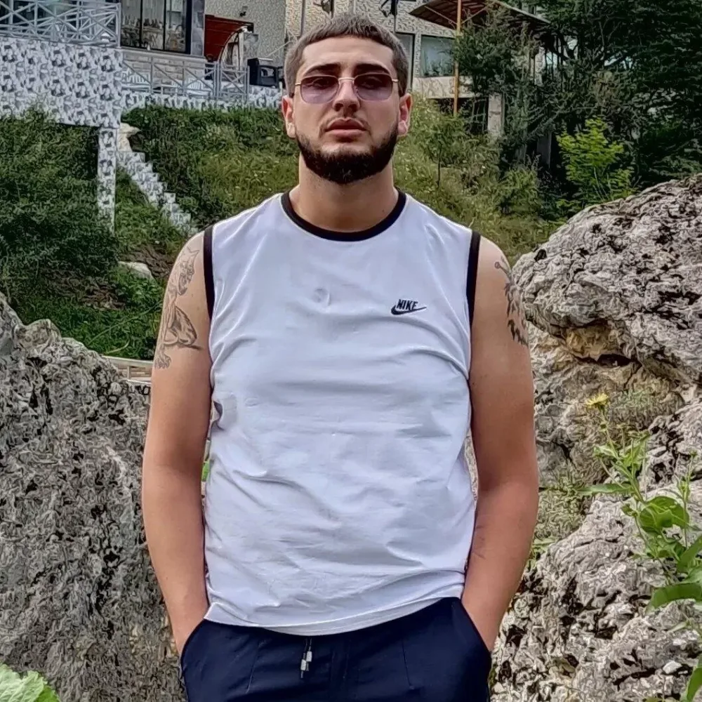 Binəqədidə qətlə yetirilən 24 yaşlı İzmir... - FOTO