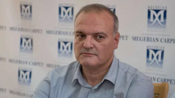 Akopyan erməniləri dəvəquşu ilə müqayisə etdi