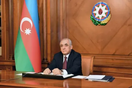 Əli Əsədov türkiyəli nazirlə görüşdü