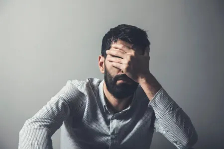Boşanmış, ayrılmış kişilər daha tez ölür