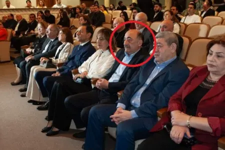 Əbülfəs Qarayev uzun müddətdən sonra görüntüləndi