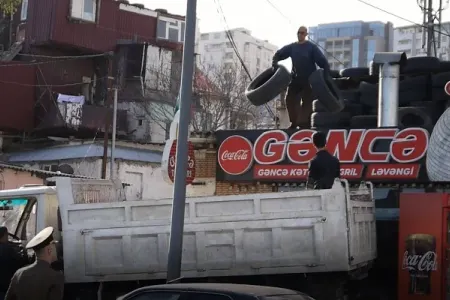 Sexdəki yanğın təhlükəsi aradan qaldırıldı - VİDEO