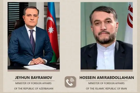 Azərbaycan və İran XİN rəhbərləri regiondakı vəziyyəti müzakirə etdi