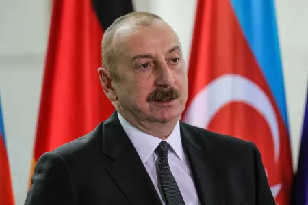 Fransa Cənubi Qafqazda da sabitliyi pozur - İlham Əliyev