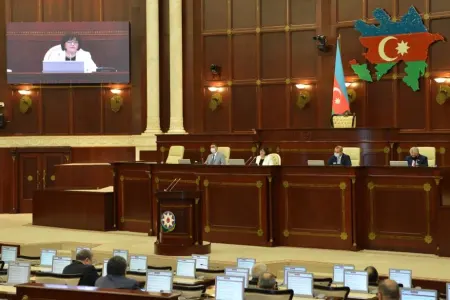 Milli Məclis ABŞ senatına cavab bəyənatı qəbul etdi