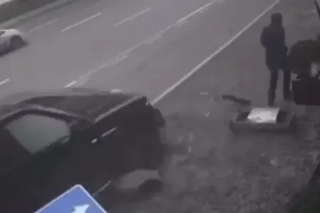 Ölümdən son anda xilas oldu... - VİDEO