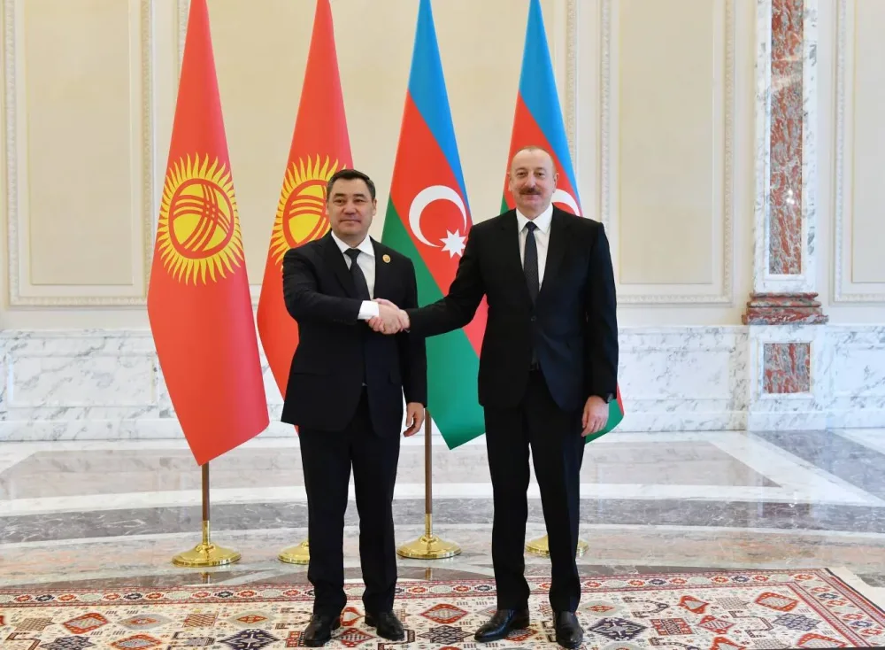 İlham Əliyev Qırğızıstan Prezidenti ilə görüşdü