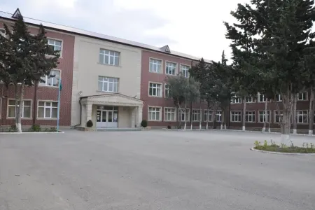 Azərbaycanda daha bir HADİSƏ: - TUALETDƏ MƏKTƏBLİNİN GÖZÜNÜ-ƏLİNİ BAĞLAYARAQ.../ FOTO