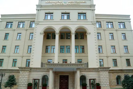 Gürcüstanın müdafiə naziri ölkəmizə səfər edib