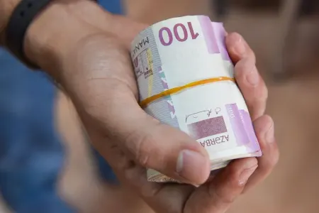 Azərbaycanda gələn il minimum əməkhaqqı artırılacaq?