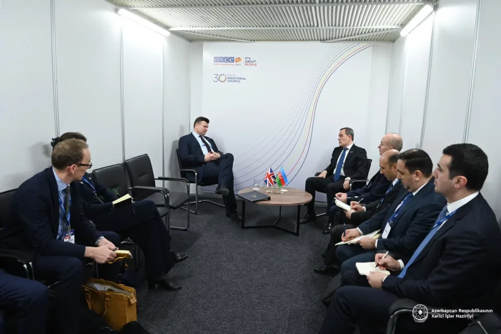 Nazir Ceyms Hippi ilə görüşdü - FOTO