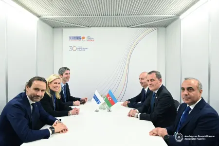 Nazir Pia Kauma ilə görüşdü