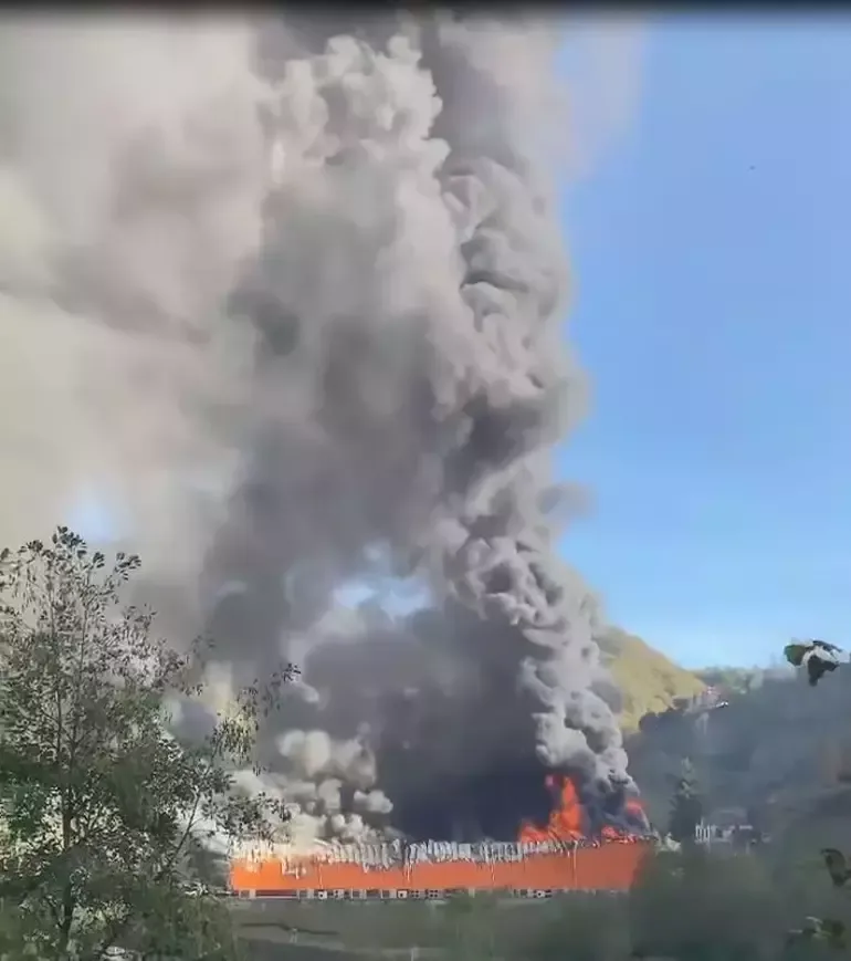 Türkiyədə fabrik - YANDI - FOTO