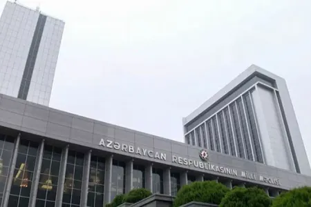 Milli Məclisin adı dəyişdirilsin - Deputat