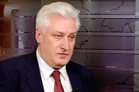 "İrəvan Fransanın qucağında oturaraq Azərbaycanı..." - -Korotçenko
