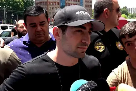 Koçaryanın oğlu Paşinyanı hədələdi