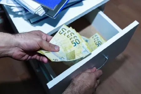 Azərbaycanda dövlət vəsaitinin mənimsənilməsi ilə bağlı - CİNAYƏT İŞİ AÇILDI