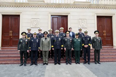 İran HDQ nümayəndə heyəti hərbi institut və hərbi hissədə olub