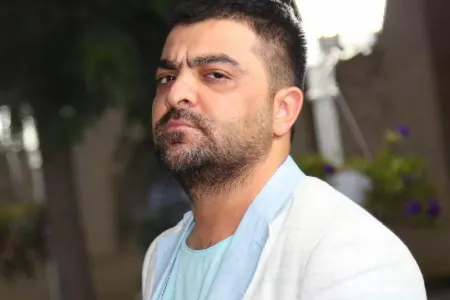 Fərda ona qarğış etdi: - "Heç üzün gülməsin sənin" - VİDEO