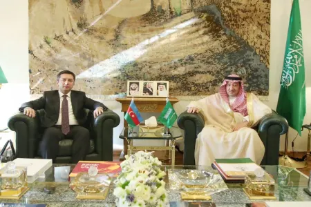 XİN başçısının müavini səudiyyəli həmkarını Azərbaycanın sülh təşəbbüsləri barədə məlumatlandırıb