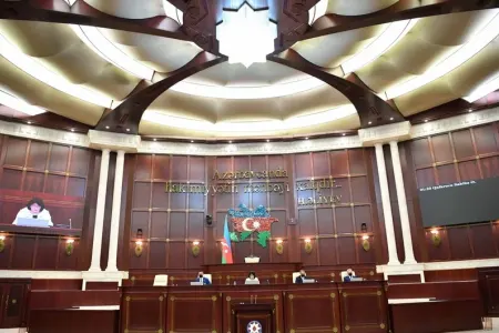 Parlament “Qiymətləndirmə fəaliyyəti haqqında” qanunu təsdiqlədi